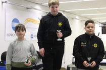 Mika napasi kultaa ilmakiväärin 12HT- sarjassa tuloksella 199. Joel hienosti kolmantena.